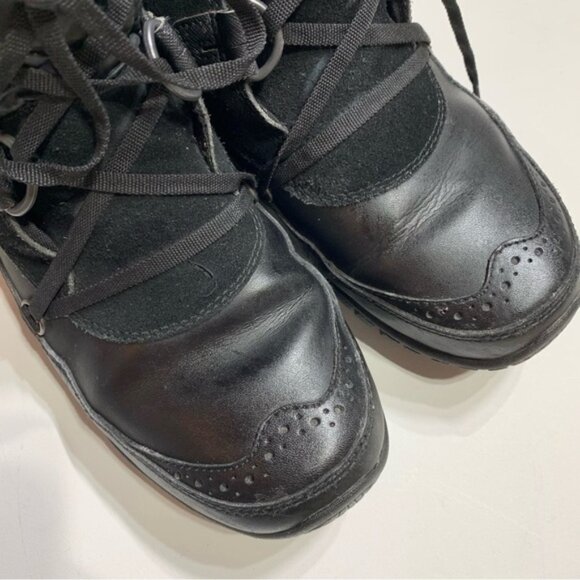 The North Face Primaloft size 6.5 lace up leather winter boots - Picture 4 of 7